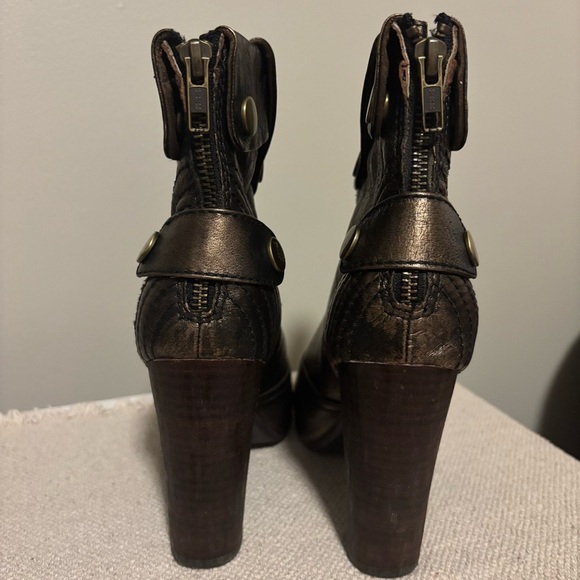 Size 6 1/2 Apepazza Las Vegas Bronze/metallic Peep-Toe Ankle Boots - Picture 5 of 5